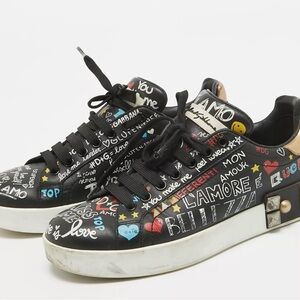 Authentic Dolce & Gabbana Black
Graffiti Leather Portofino
Sneakers Size 39